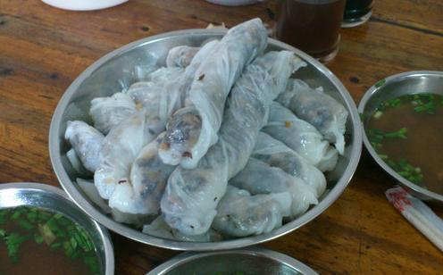 用石磨氖滓 防城卷粉做法 防城卷粉制作方法    防城卷粉是防城港的